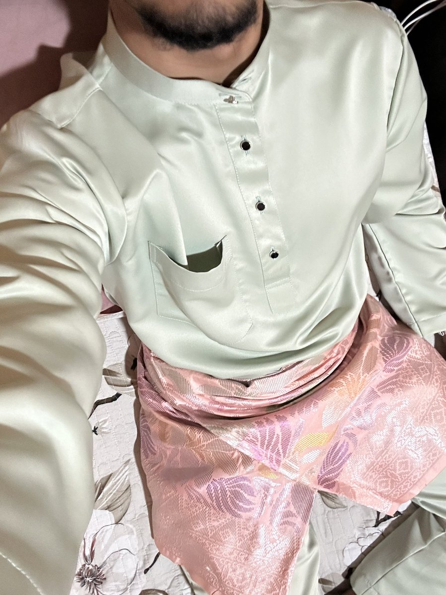 SiHitamManis tweet media