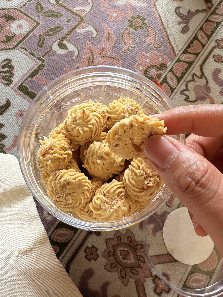 age lebaran tweet media