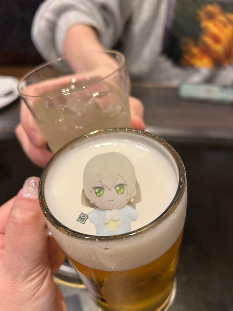 思念だけ飛ばしてゆきさんとEfさんの飲みに参加してたみたい😂
