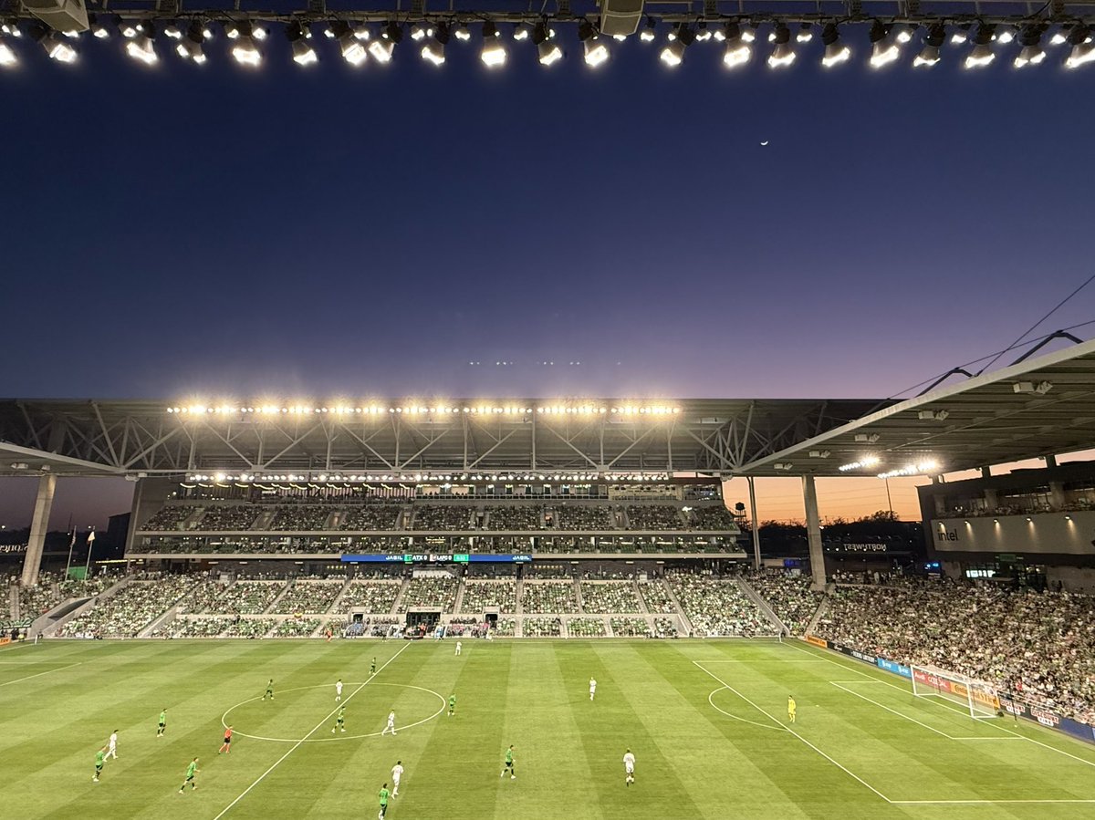 hot sad girls inc. tweet media