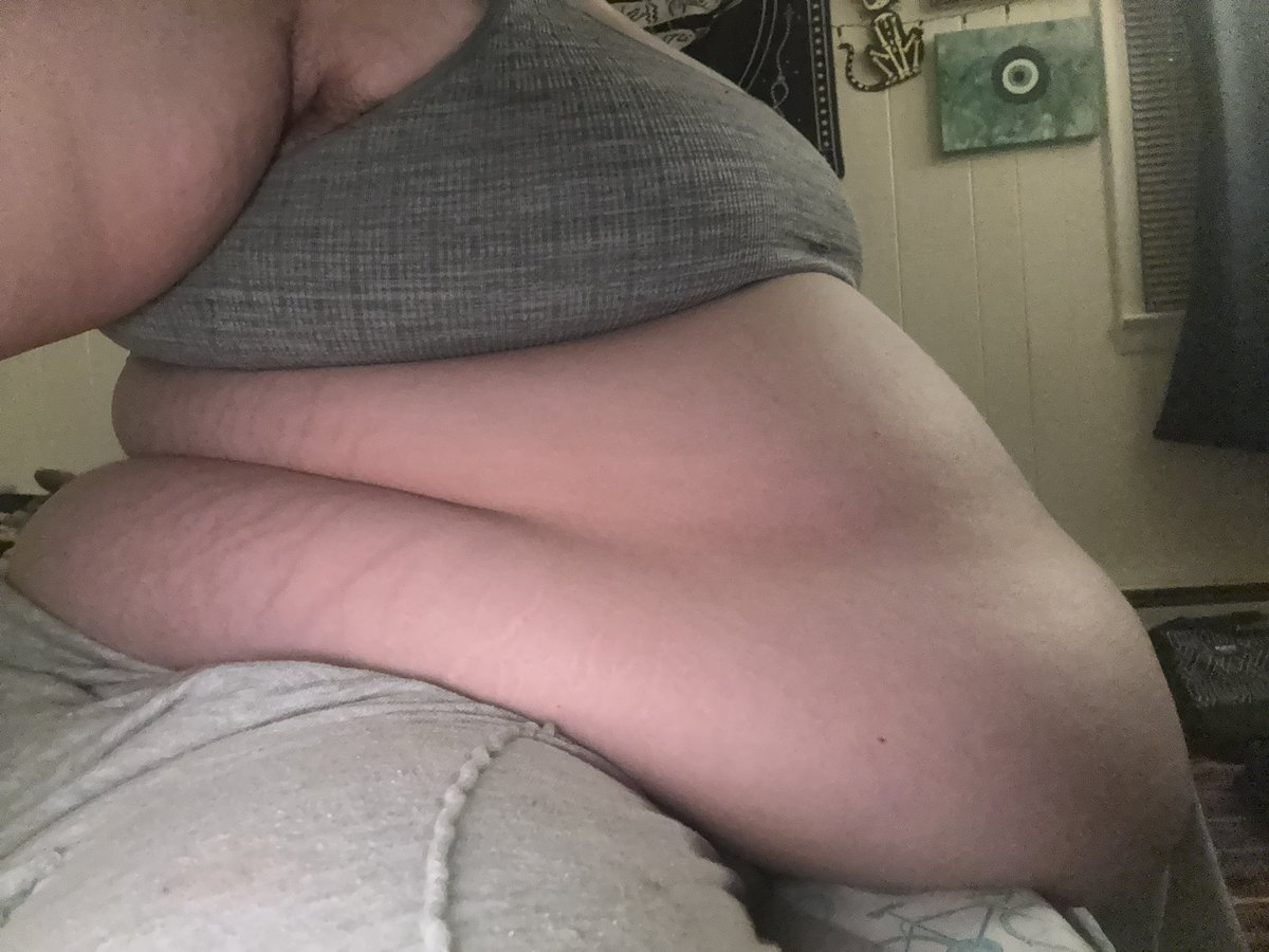 marlow the certified food dumpster ๐ฟ tweet media