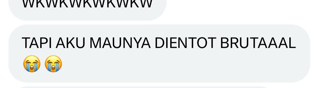 𝓜arin REST tweet media