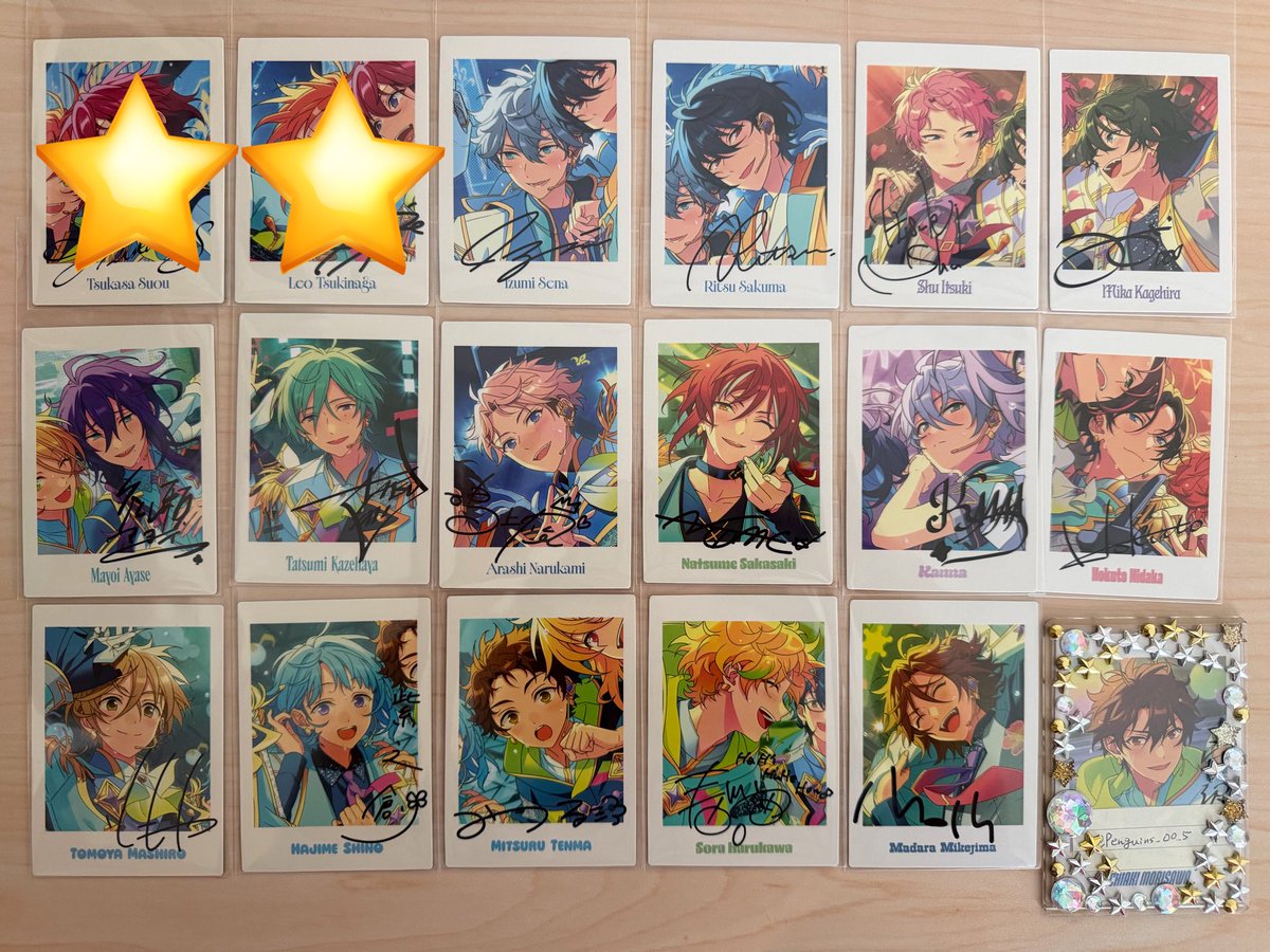 Penguins_00_5's tweet photo. 【交換】 あんスタ 10周年展示会 P.A.shots!! ぱしゃっつ

譲：泉 凛月 宗 みか マヨイ 巽 嵐 夏目 カンナ 北斗 友也 創 光 宙 斑
求：千秋 弓弦 ニキ （友人分）晃牙 桃李 ジュン

＊1段目は千秋 ニキ 晃牙 ジュンのみ+3段目を含むまとめてのみ
＊本日13〜16時頃に池袋手渡し
※一部お声がけ中 https://t.co/v0goCjnFwM