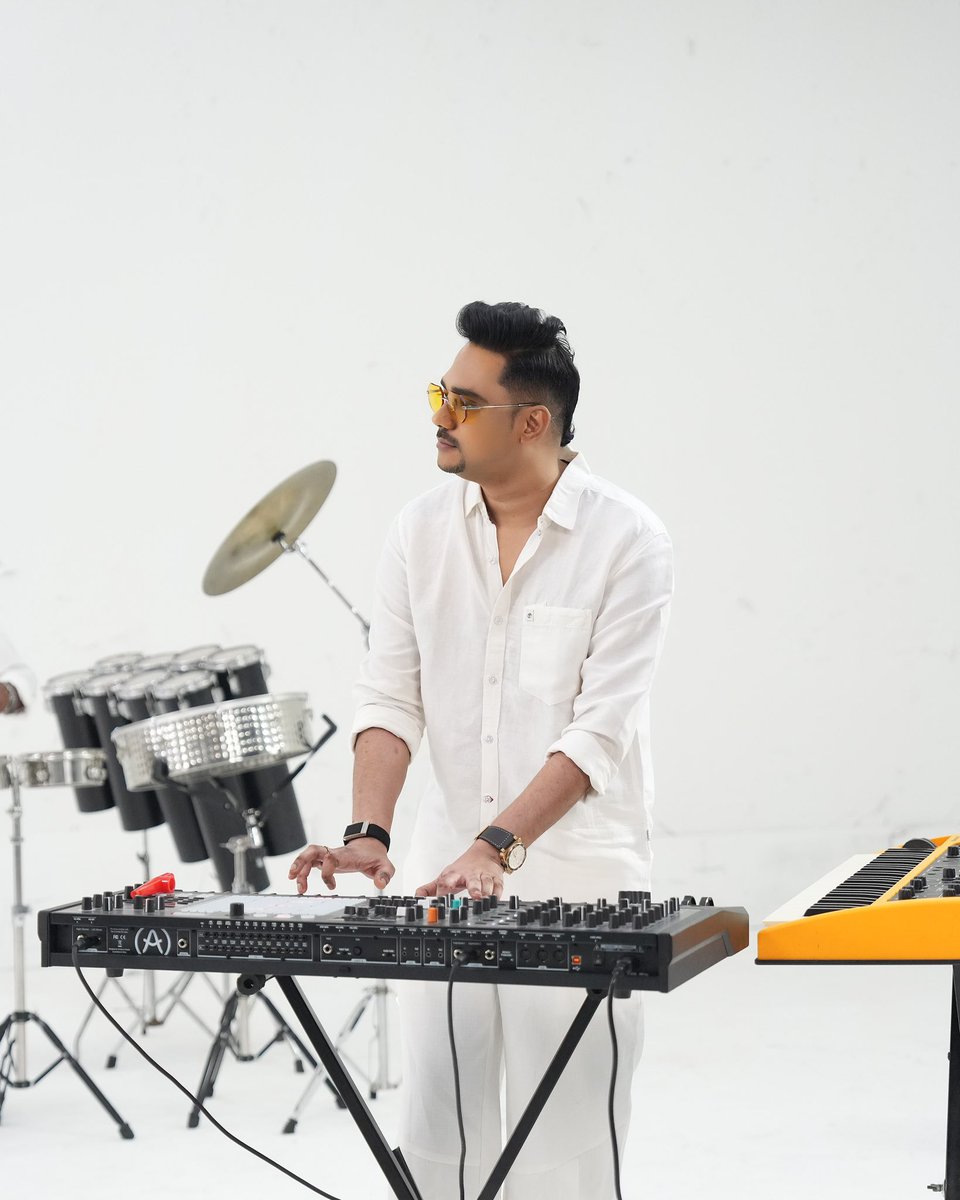 𝐒𝐀𝐌 𝐂 𝐒 tweet media