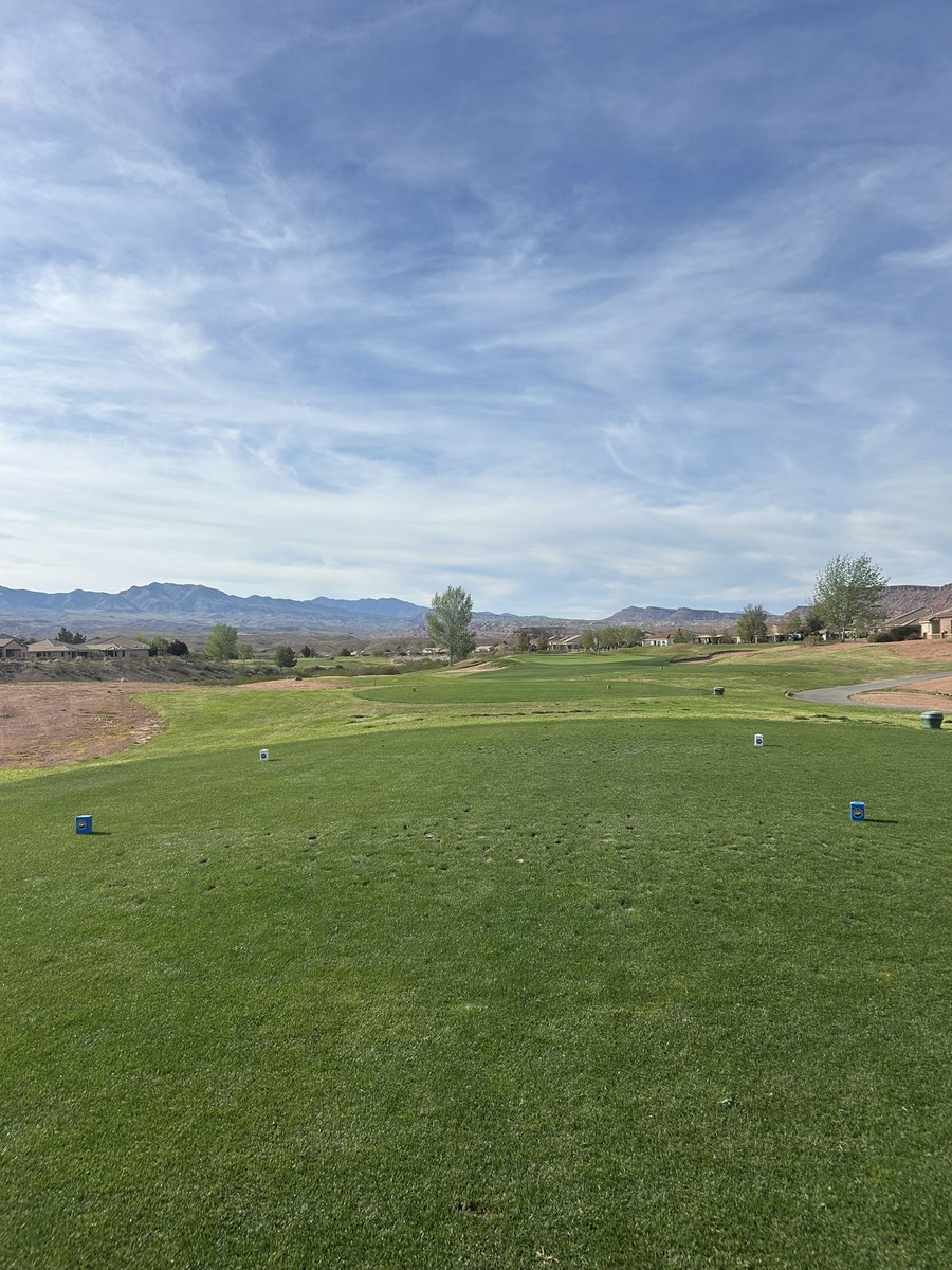 itwasallTom's tweet photo. @ArtDick41 Looks beautiful Art! Mr. Ray shot a 73 at Sun River GC. 107 for Mikey here #ILBW https://t.co/T2ObORpomK