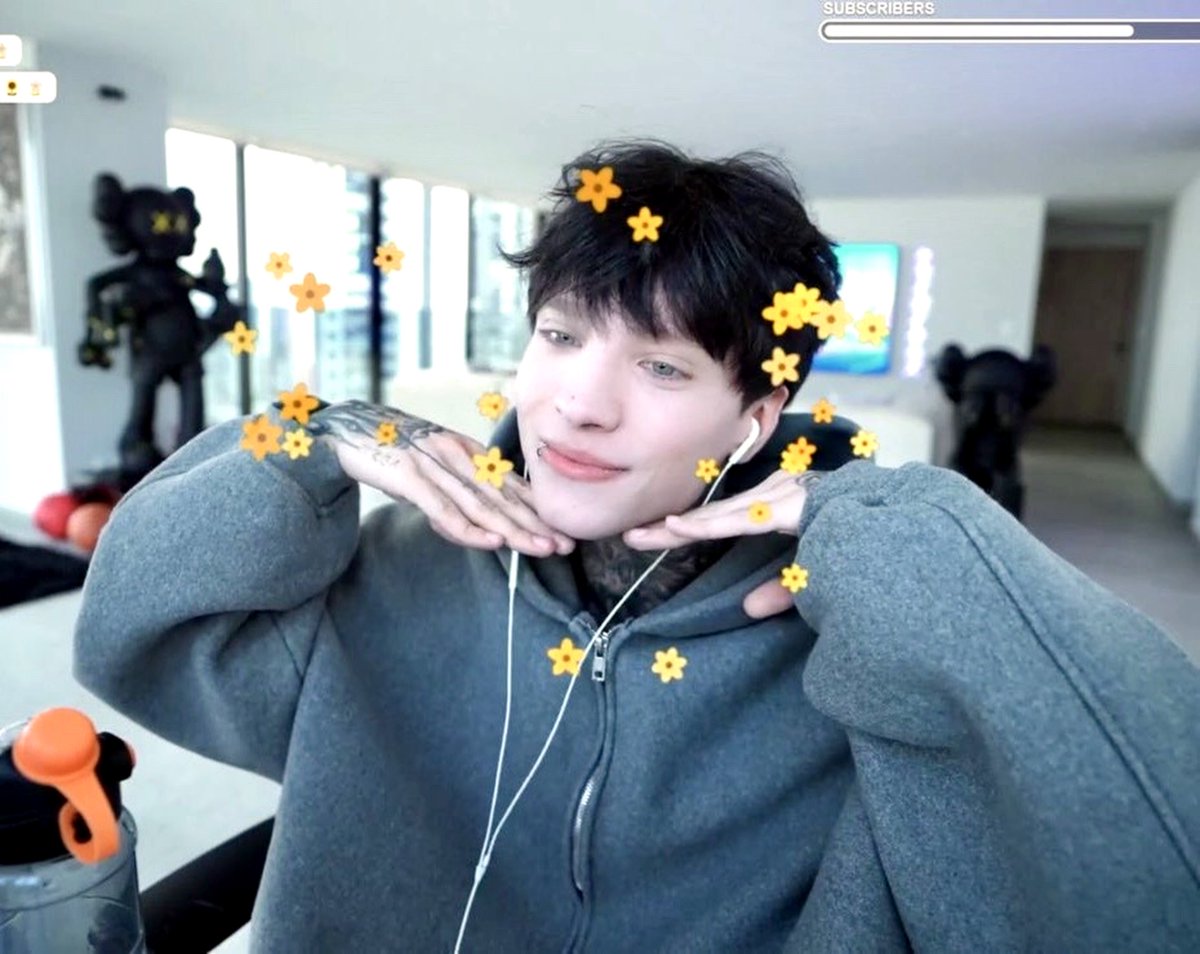 Angie 🖤👽🖤 tweet media