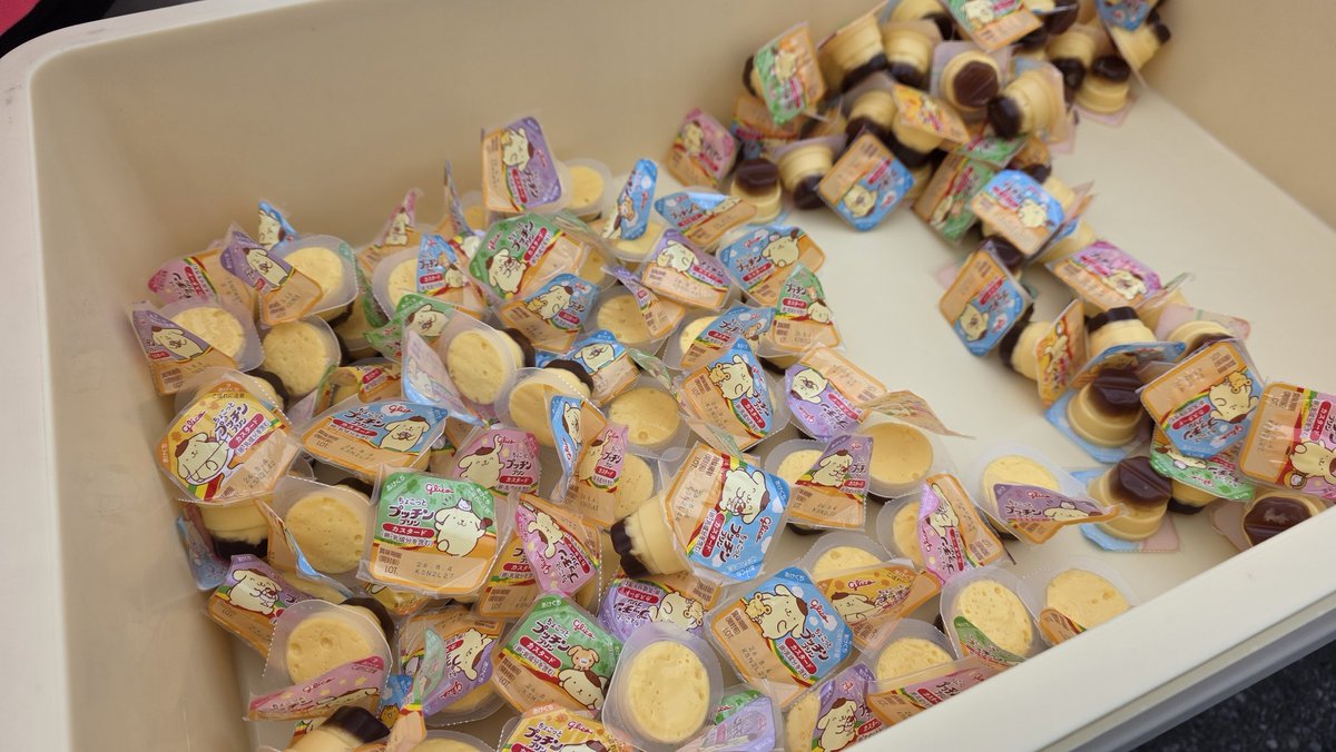 さが桜マラソン30km手前のエイドはプッチンプリン！！
美味しいねー！！
プリン食べて元気もらったよ！！
あと12km頑張ろう！！！

#さが桜マラソン
