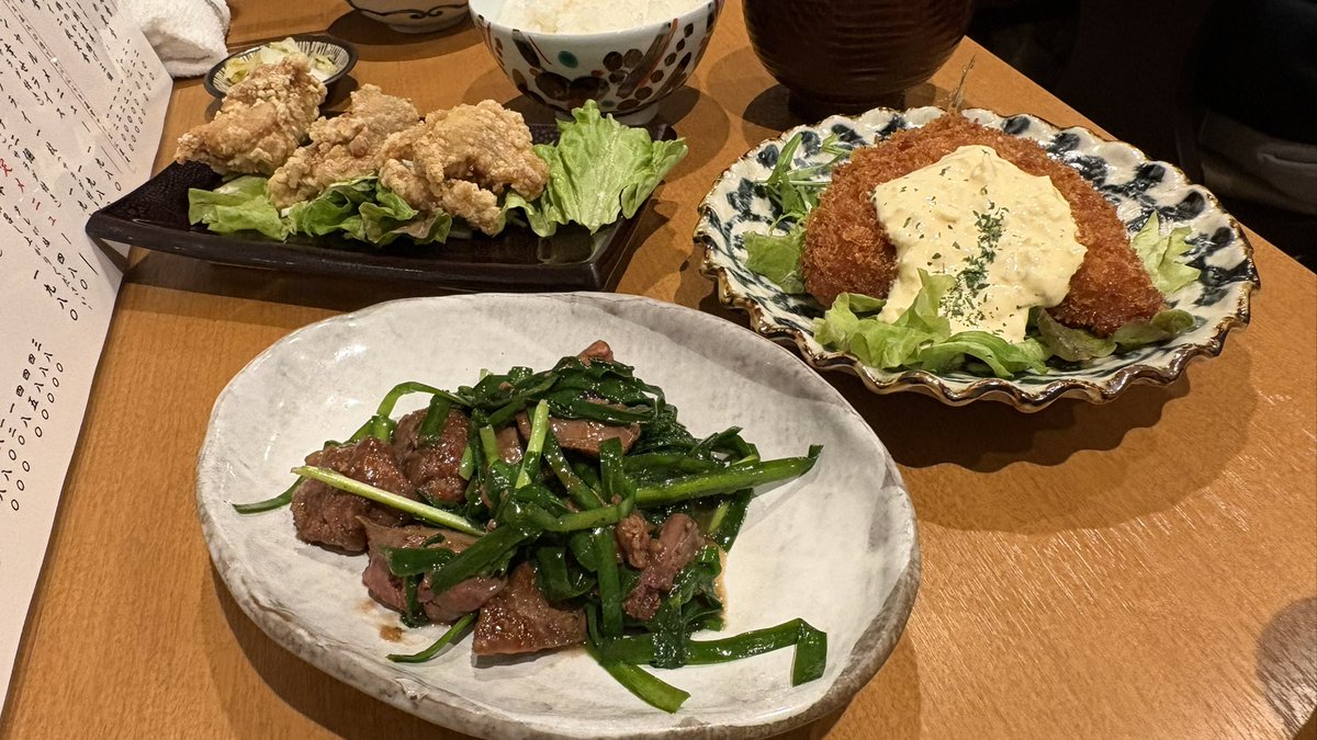 sakusnsn's tweet photo. ✍🏻2026/03/21👨🏻‍🍳ここのつ

思いがけず行くことに！
推しと同じご飯を食べられて幸せ💕
レバニラ、とっても美味しかった👏🏻
#SnowMan #スノちゅーぶ https://t.co/7lbYwNywUg