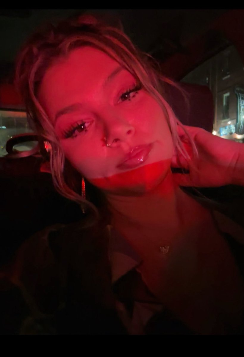 Brieanne 💋 tweet media