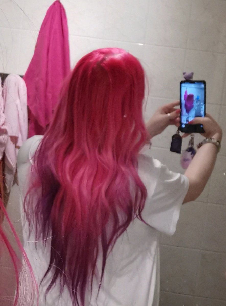 cyanea ⪩ ⪨ tweet media