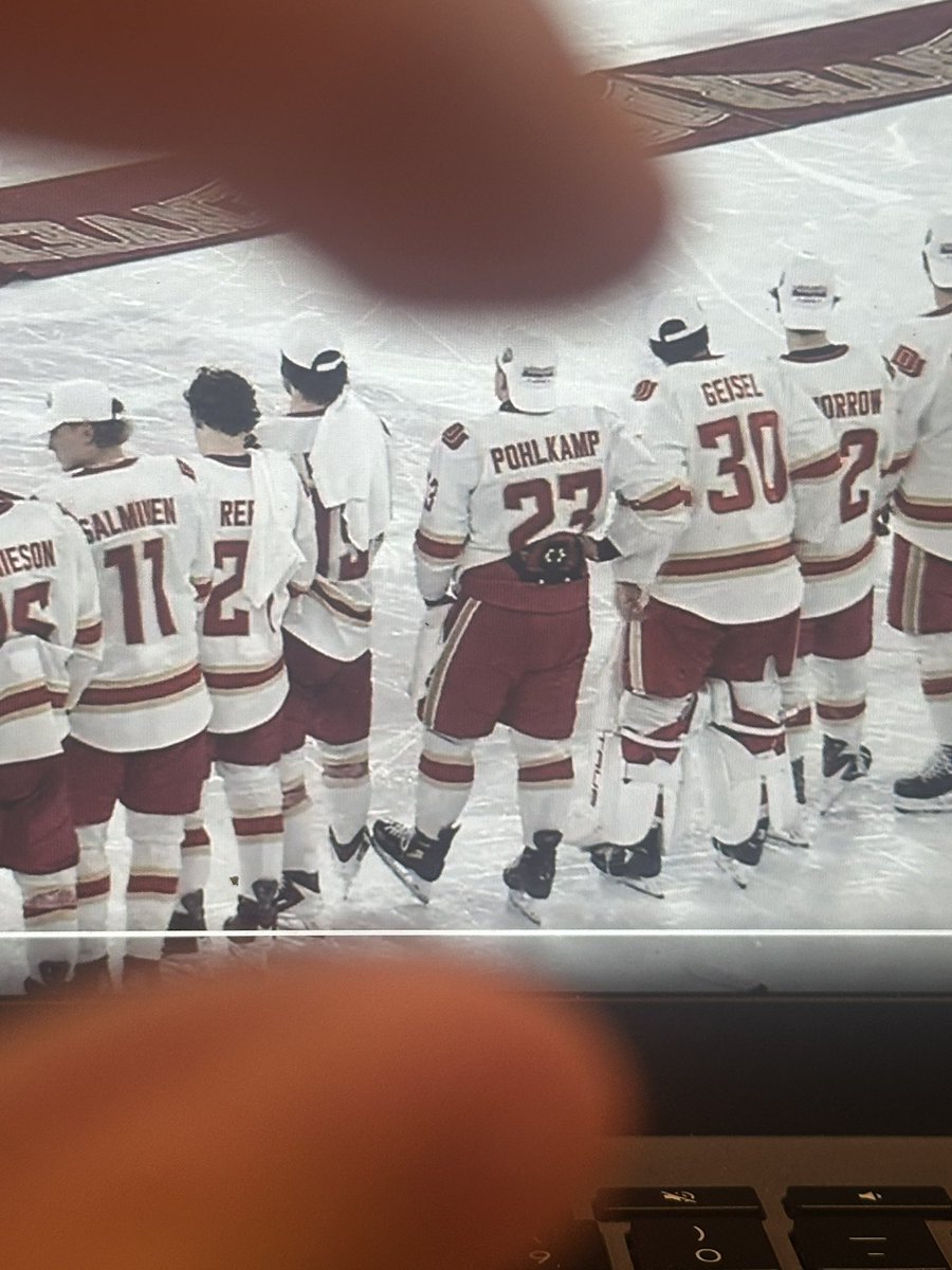 max (verstappen) ⭐️⭐️⭐️⭐️ tweet media