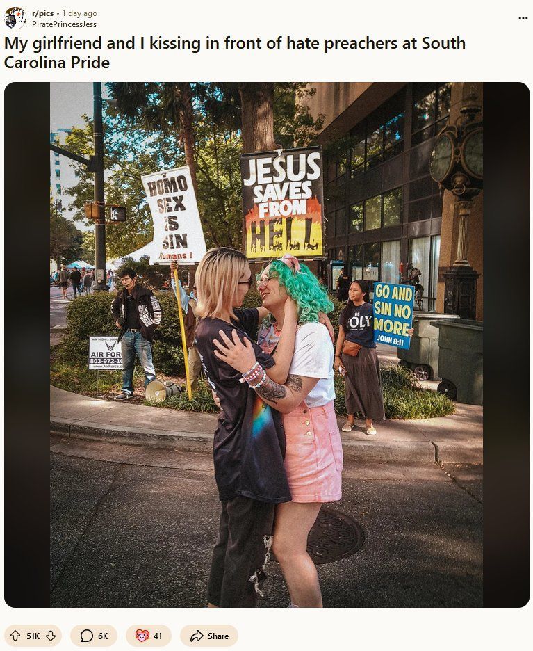 Reddit Lies tweet media