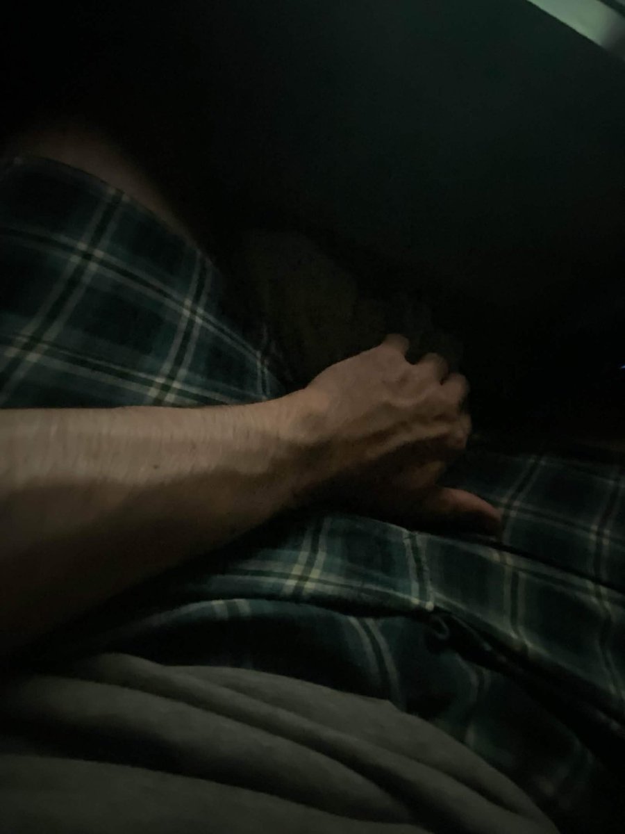 natetxfj's tweet photo. my hands your throat? #nsfwtwt #esex #veins #moots #valtwt #discord #cnc https://t.co/TqrnQtN3t5