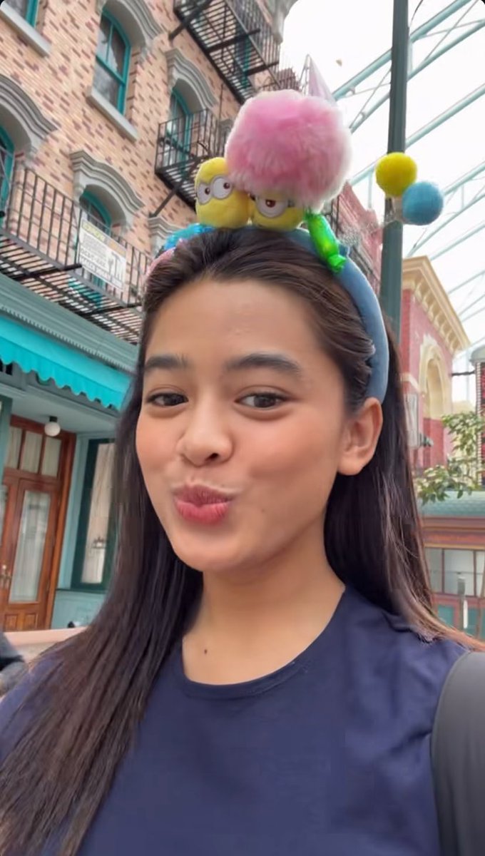 𝓥 🎀 tweet media