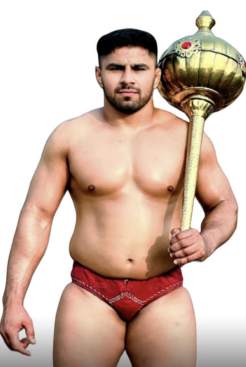 Wrestlers showing the #dumkhum in State Level Nalwari Mahoutsav 2026
Join us today to witness sensational bout between Abhinayak U P &amp; Raju Raiwal Hiriyana 🤼‍♂️🤼‍♂️