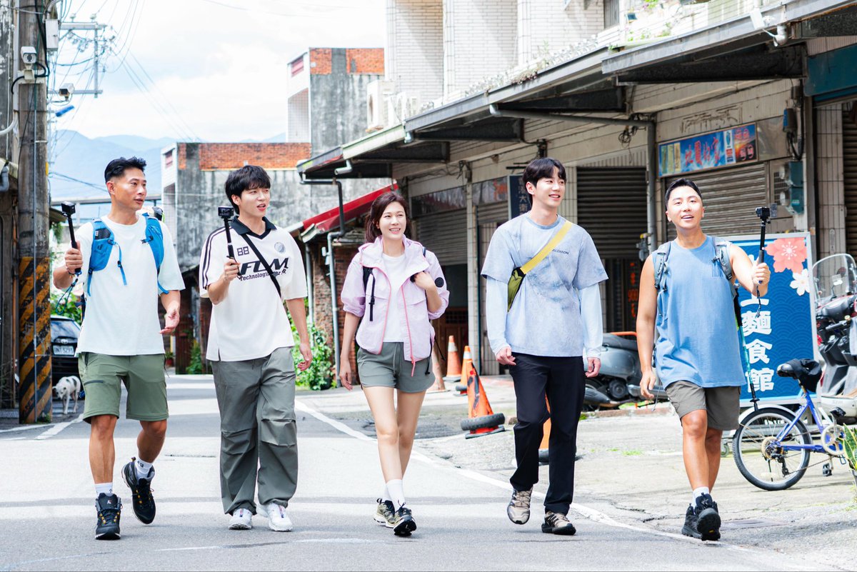 빌리언스 tweet media