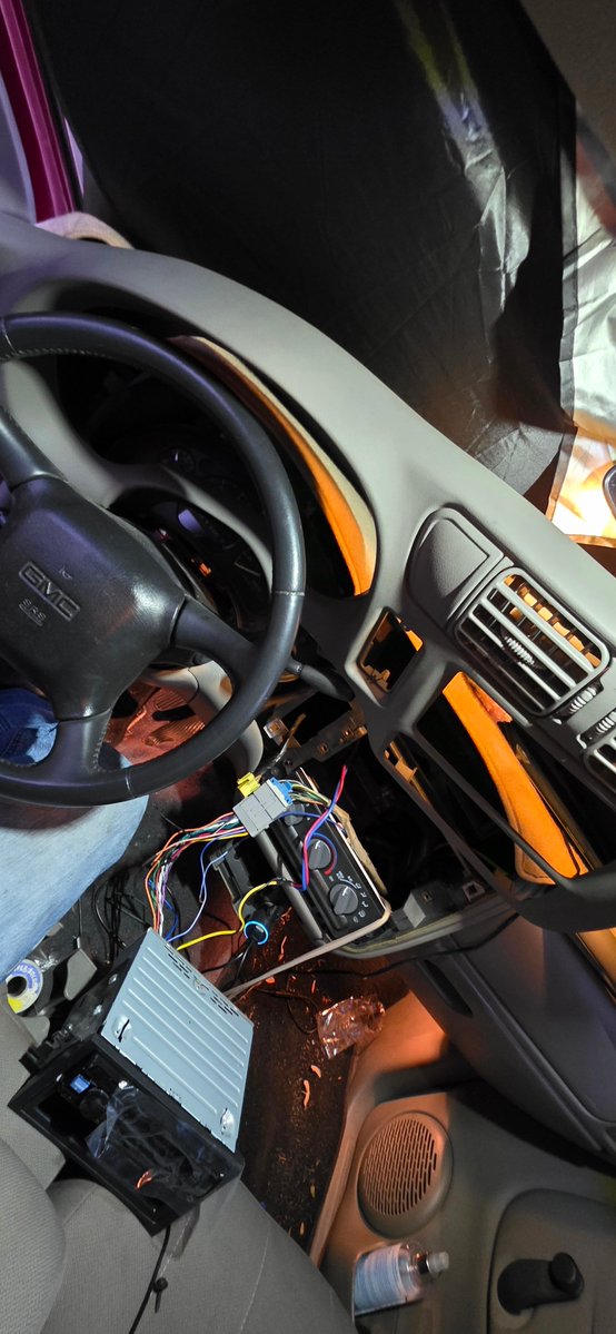 DrakenGray tweet media