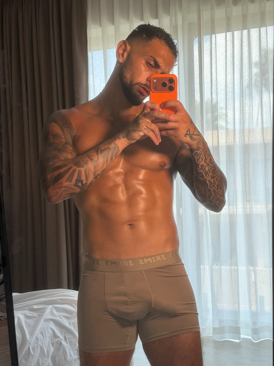 NikosAndreasX tweet media