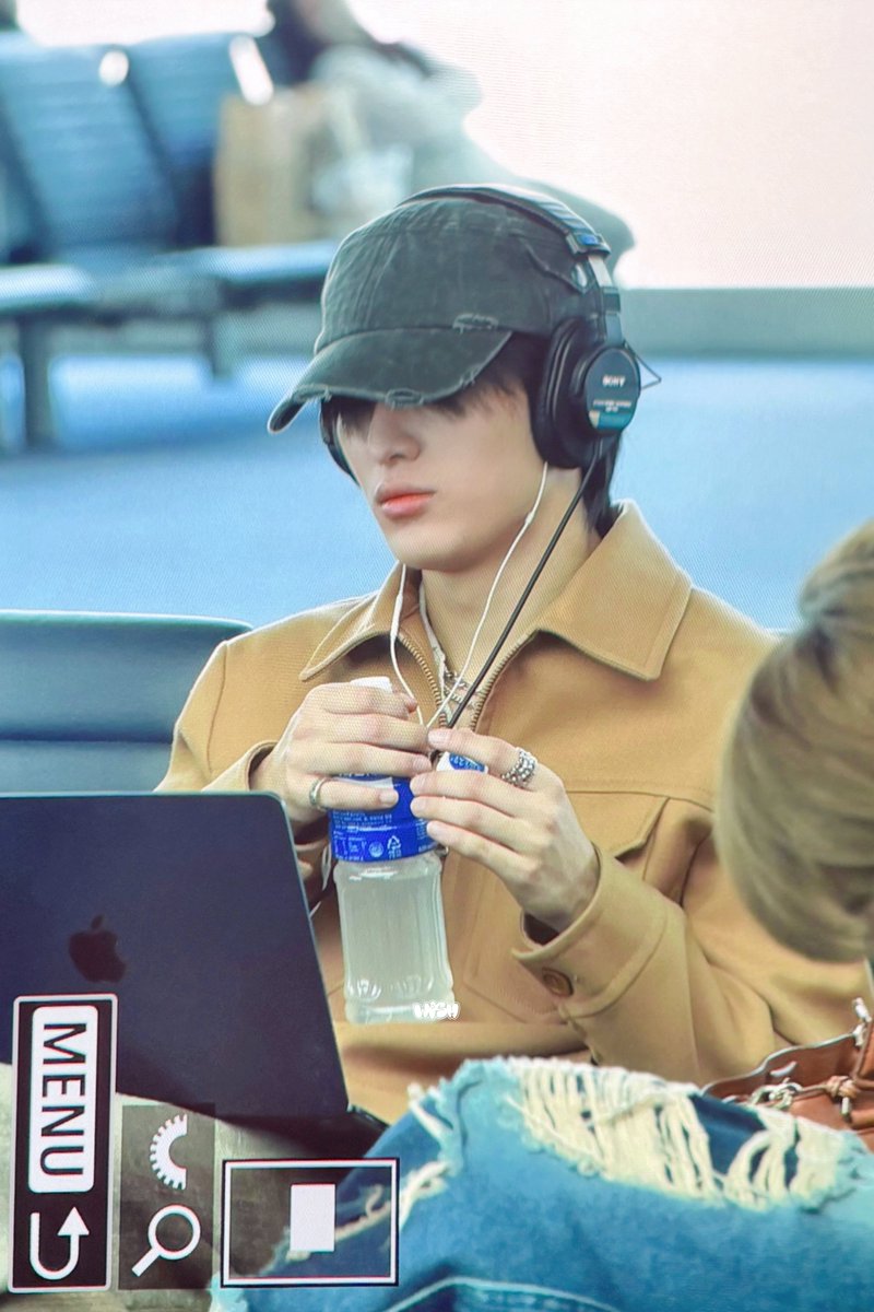 ᴡɪsʜ tweet media