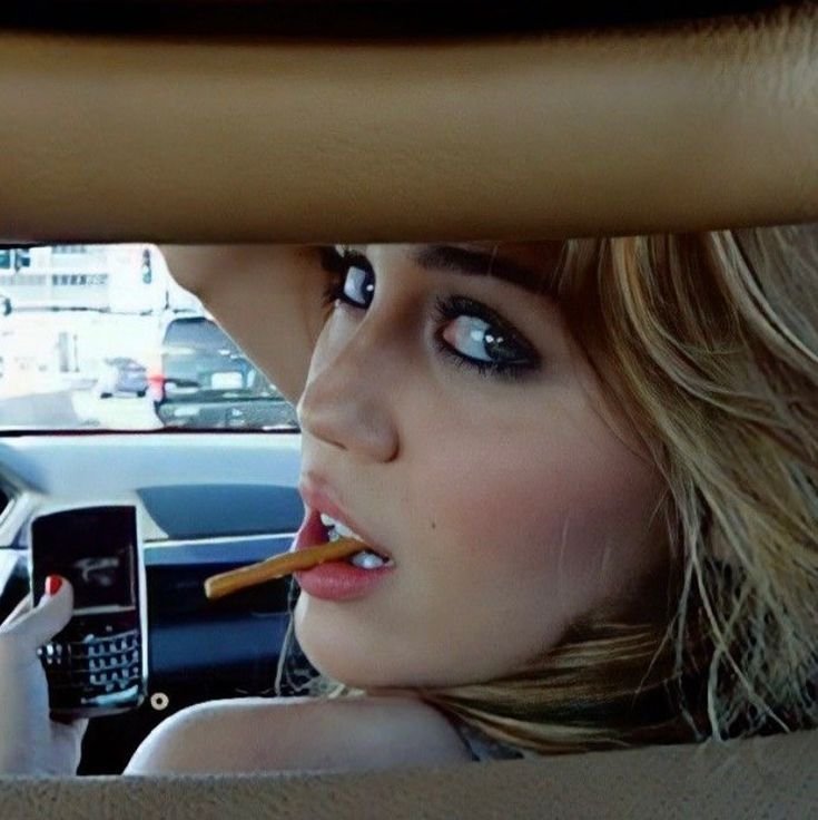 Miley Cyrus News tweet media