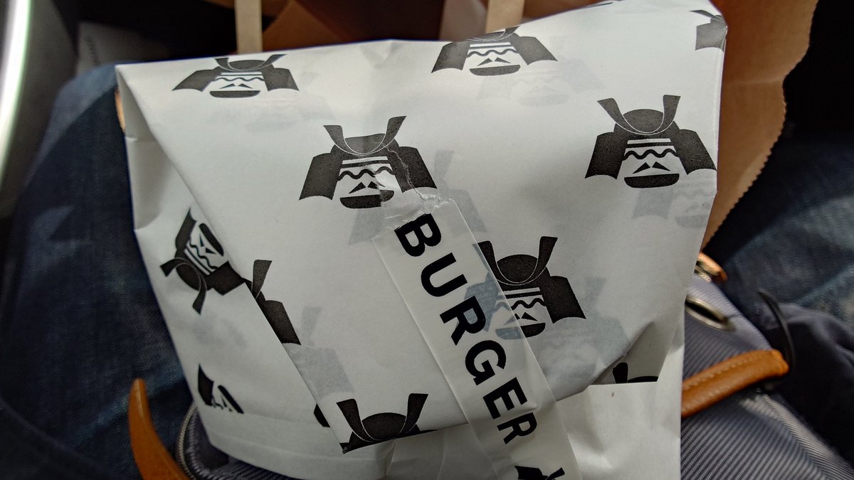 バイト@PSN復活 tweet media