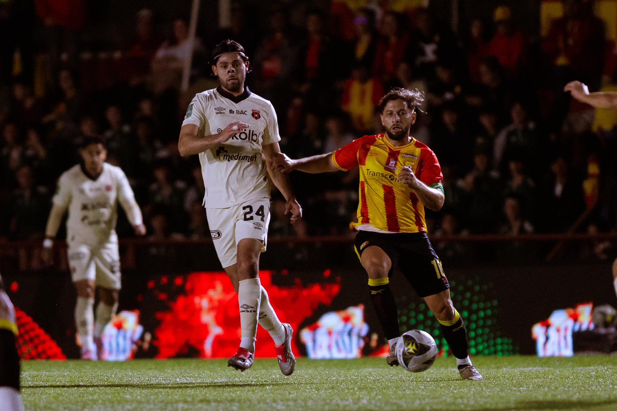 Daniel Martínez tweet media