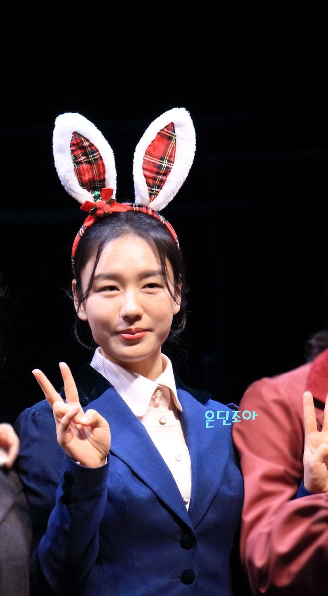 wkdcodkfl's tweet photo. 은딘 넘 보고 싶어서 우울해 그래서 또 추팔 흐엉😭
#안은진 #은진 #은딘 #미스레빗 #보고싶어 https://t.co/wzsrYUHC7I