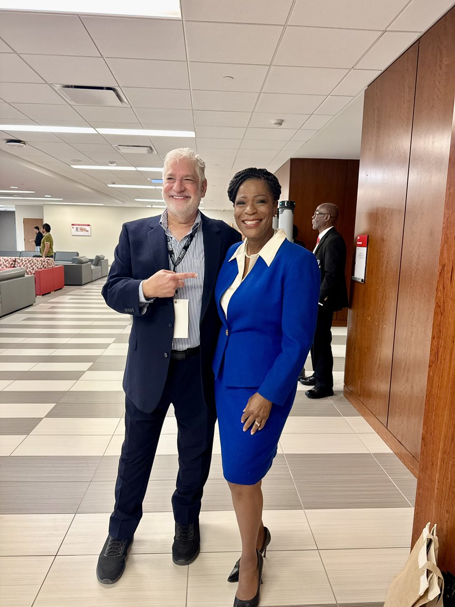 MarvaletteH's tweet photo. Proud to have participated in the Harris County Democratic Party Convention.  Kudos to my friend Jeff Hilton for organizing a successful Conference. I’m excited for the year ahead under the dynamic leadership of our new HCDP Chair, Traci Gibson.  Onward to November - Let’s Win! https://t.co/wO814qXRSS