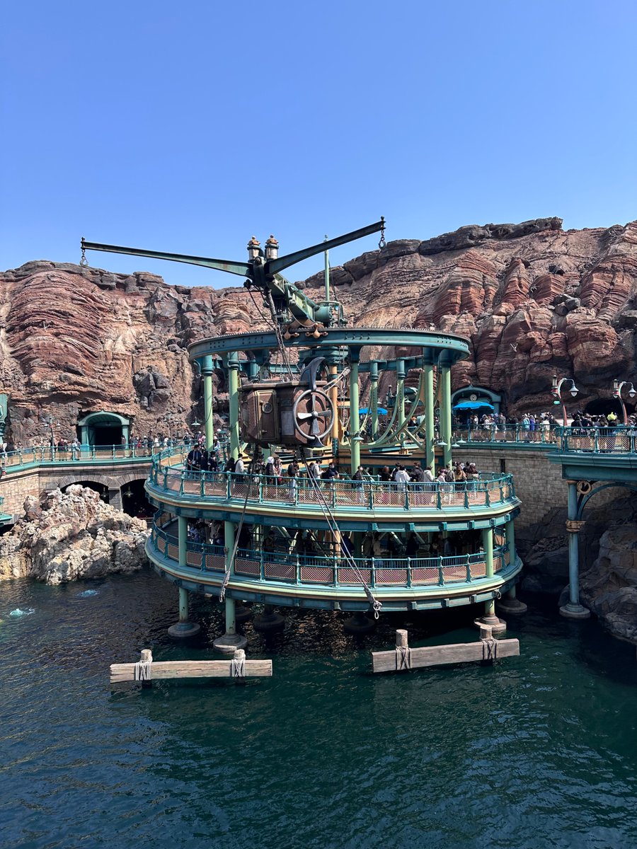 LuneQuest's tweet photo. Haven’t been on here in a minute. Anyway, I finally made it to Tokyo DisneySea, and it’s easy to say im in heaven lol 💙

Journey To The Center Of The Earth is insane lol https://t.co/uDHV6P6rOZ