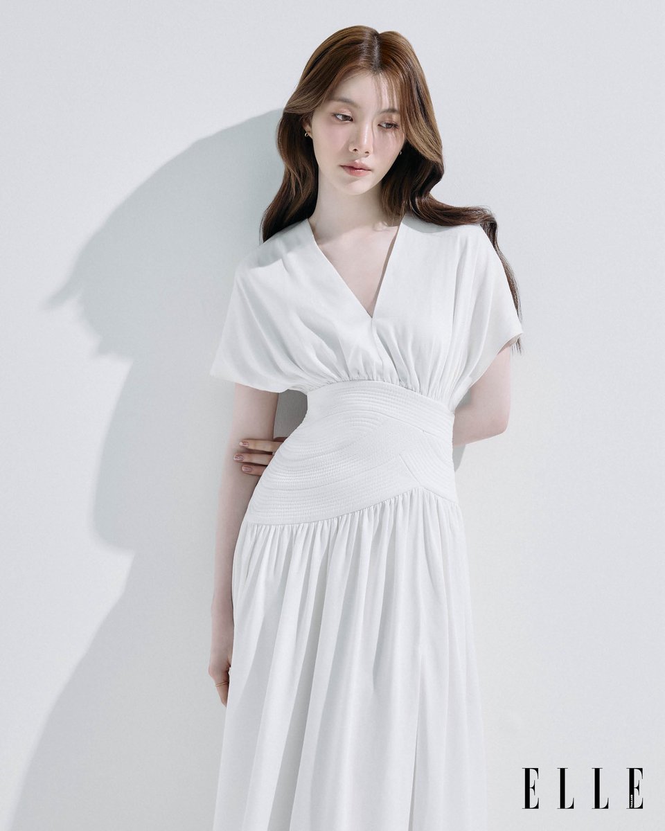 ELLE Thailand tweet media