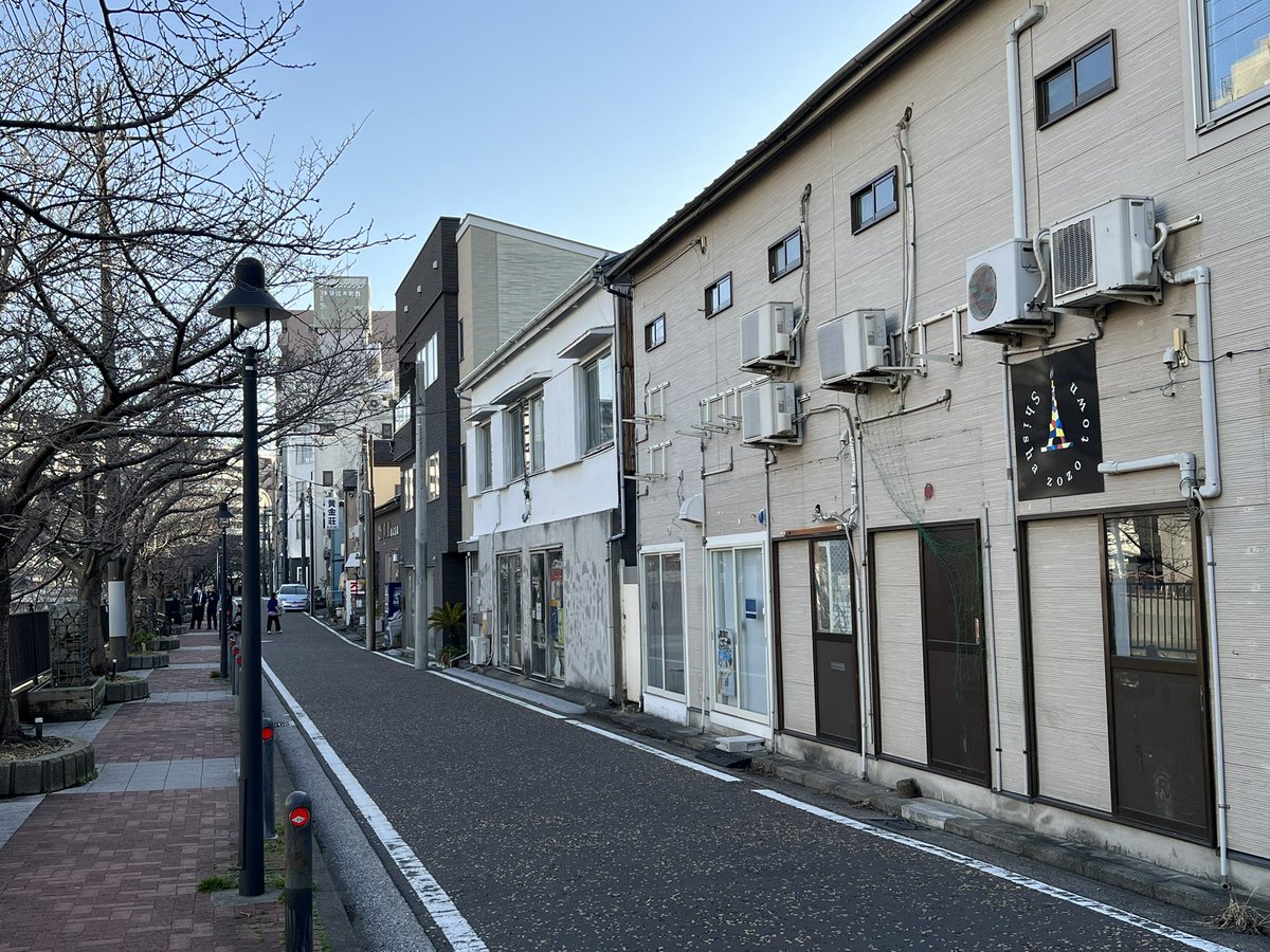 同行二人 tweet media