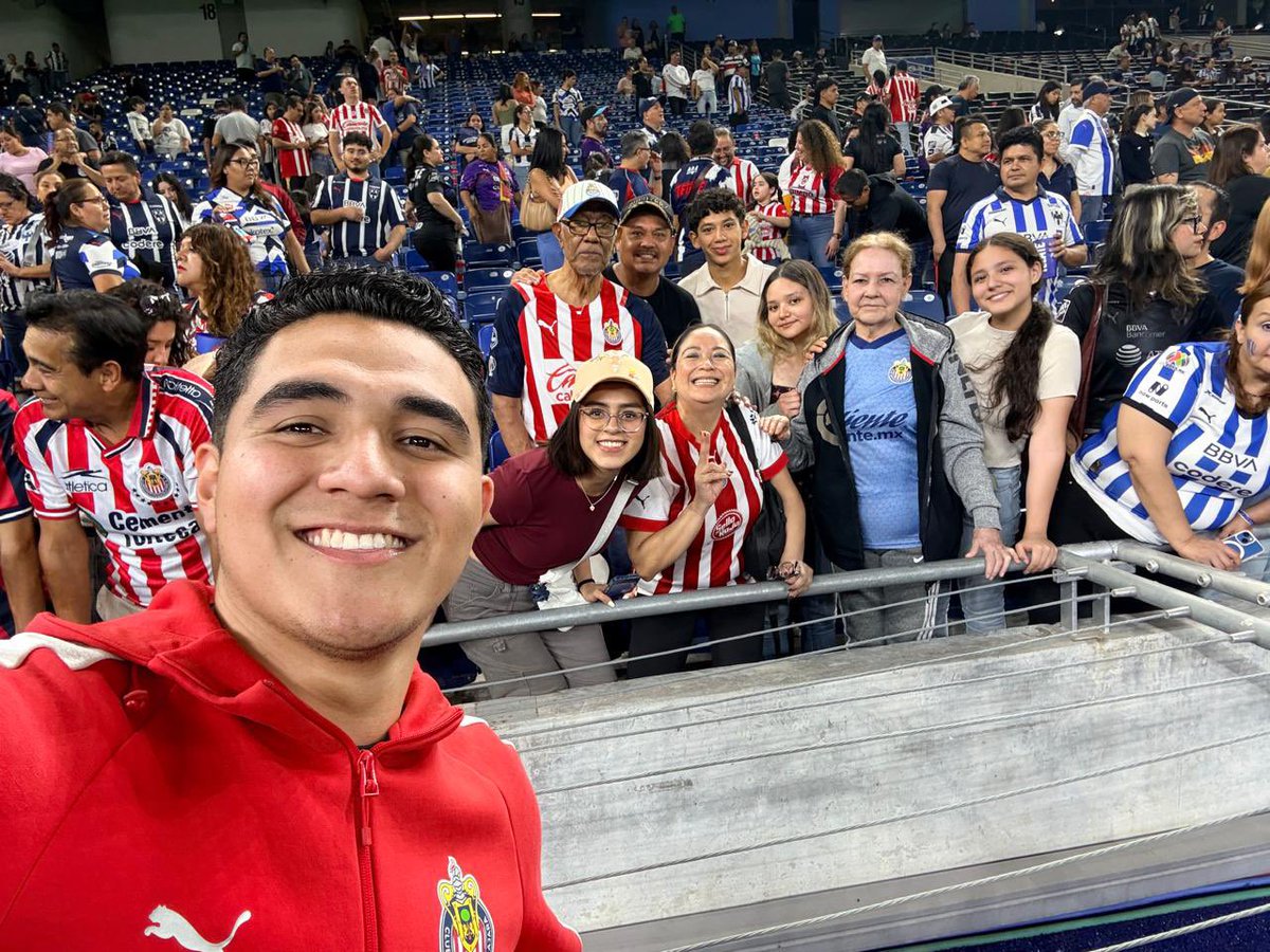AlejandroFl000's tweet photo. Por quienes amo, soy quien soy… y por ellos, voy por más ⚽️♥️ https://t.co/xkVIdfoFdB