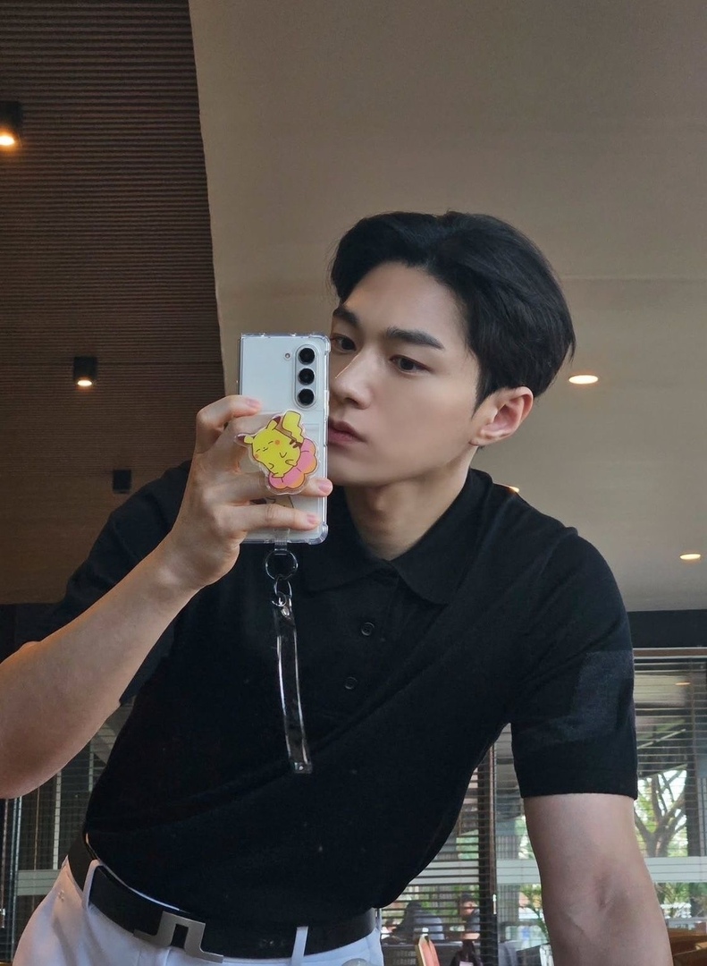 USE ' HEY / ✉️ ' - ENGLISH ONLY tweet media