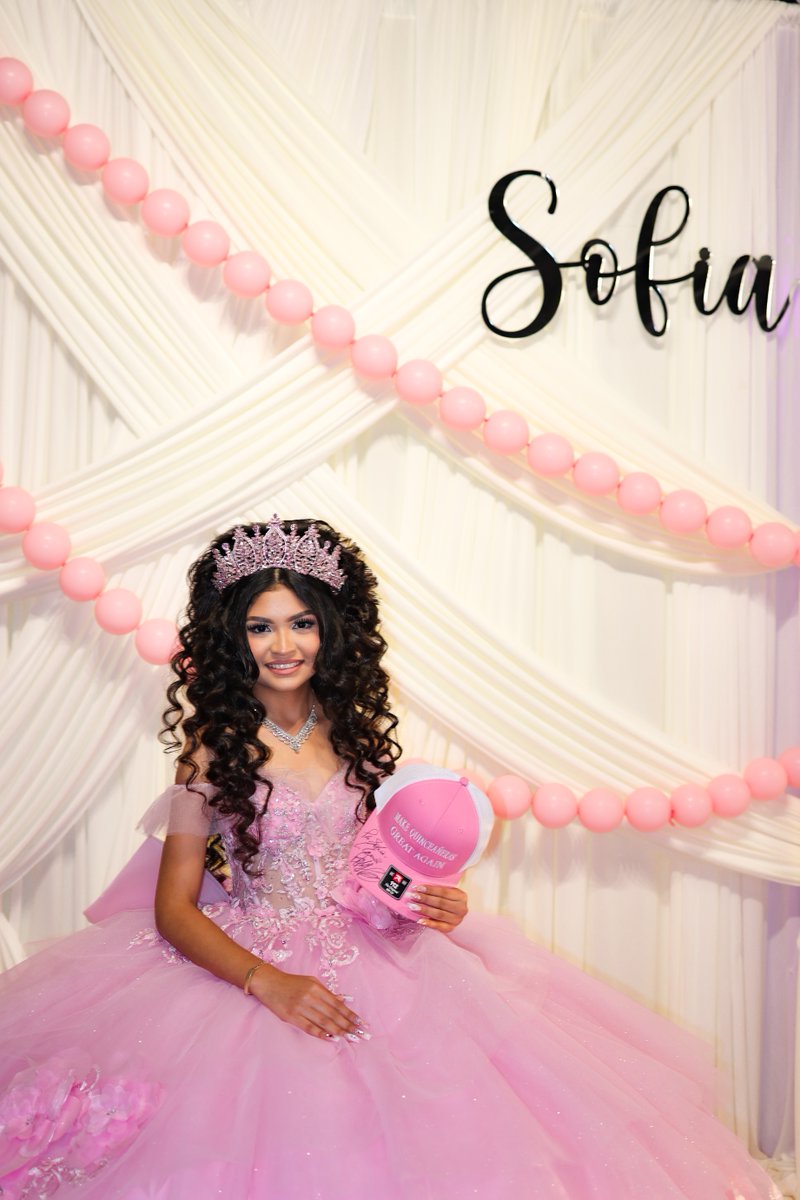 PulidoForTexas's tweet photo. Another Saturday, another quince!

Thank you to the Coria family for welcoming me to celebrate Sofía’s special night, full of love, tradition, and familia.

Otro sábado, otra quince.
Gracias a la familia Coria por dejarme ser parte de un momento tan especial. ¡Que viva Sofía! 💕 https://t.co/h9ellIUmUw