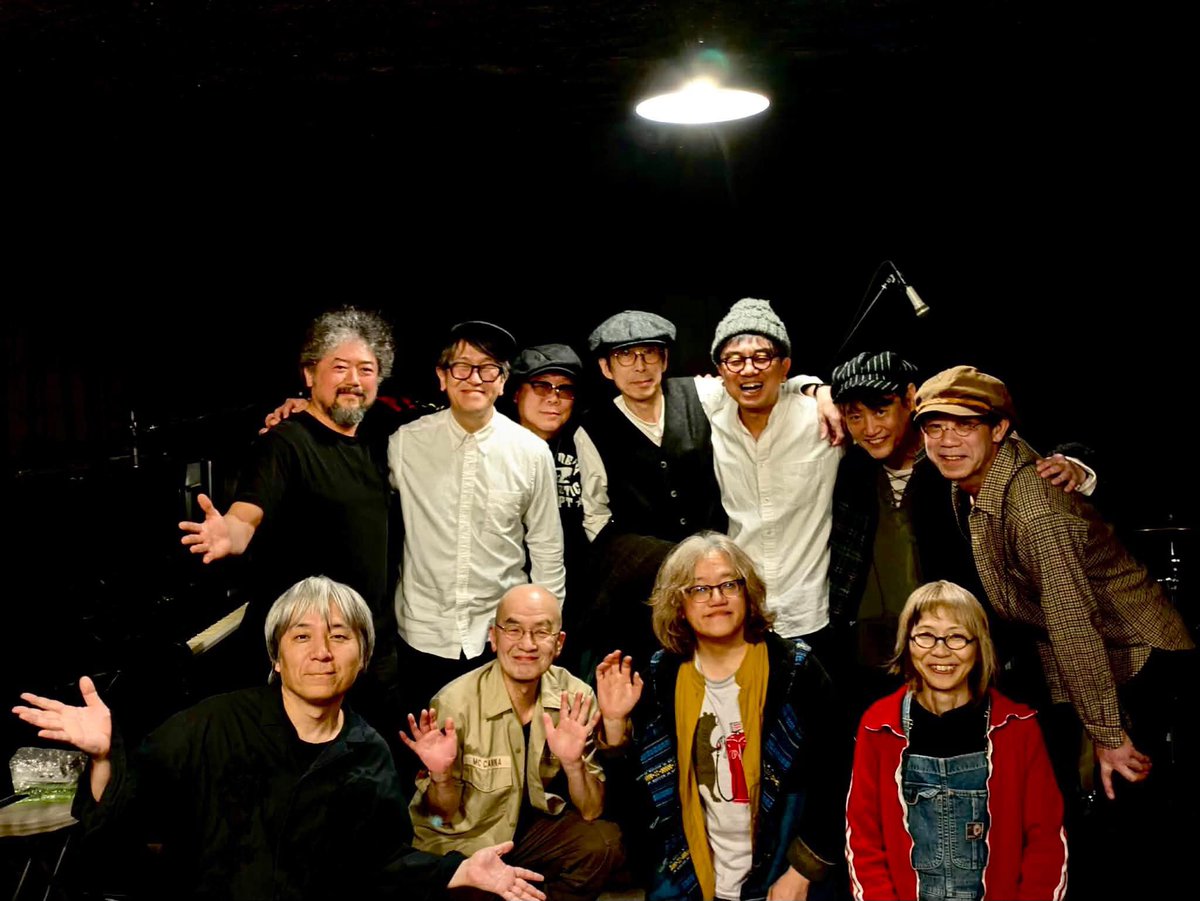 冬に逆走した北海道にROBOWのみなさんが来てくれました。
みんなみんな素敵でした♪
良い良い夜ありがとうございました！
音楽っていいね(๑˃̵ᴗ˂̵)