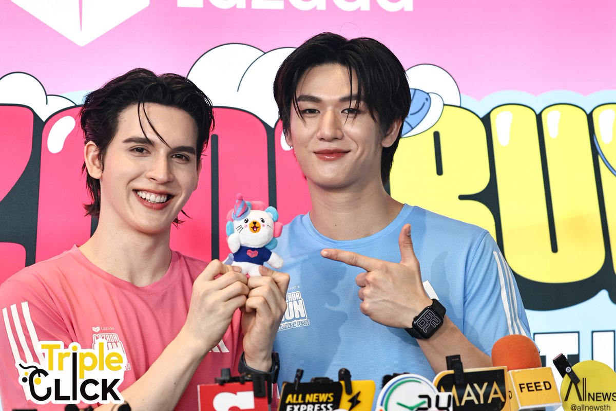 TripleclickTH's tweet photo. ช่วงสัมภาษณ์ มอส ภาณุวัฒน์ และ แบงค์ มูณฑป ในงาน Lazada Run Wellness Fest 🏃 

Lazada Run Wellness Fest

#LZDRunWellnessFest
#MosBank https://t.co/gYrzbBnJhi