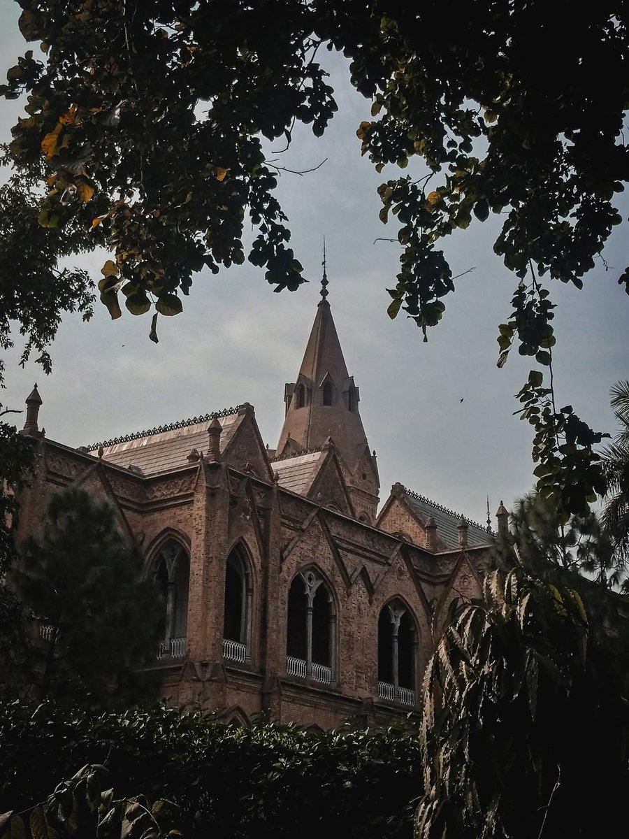 “The loves we share with a city are often secret loves.”

~ Albert Camus

#Government_College_Lahore