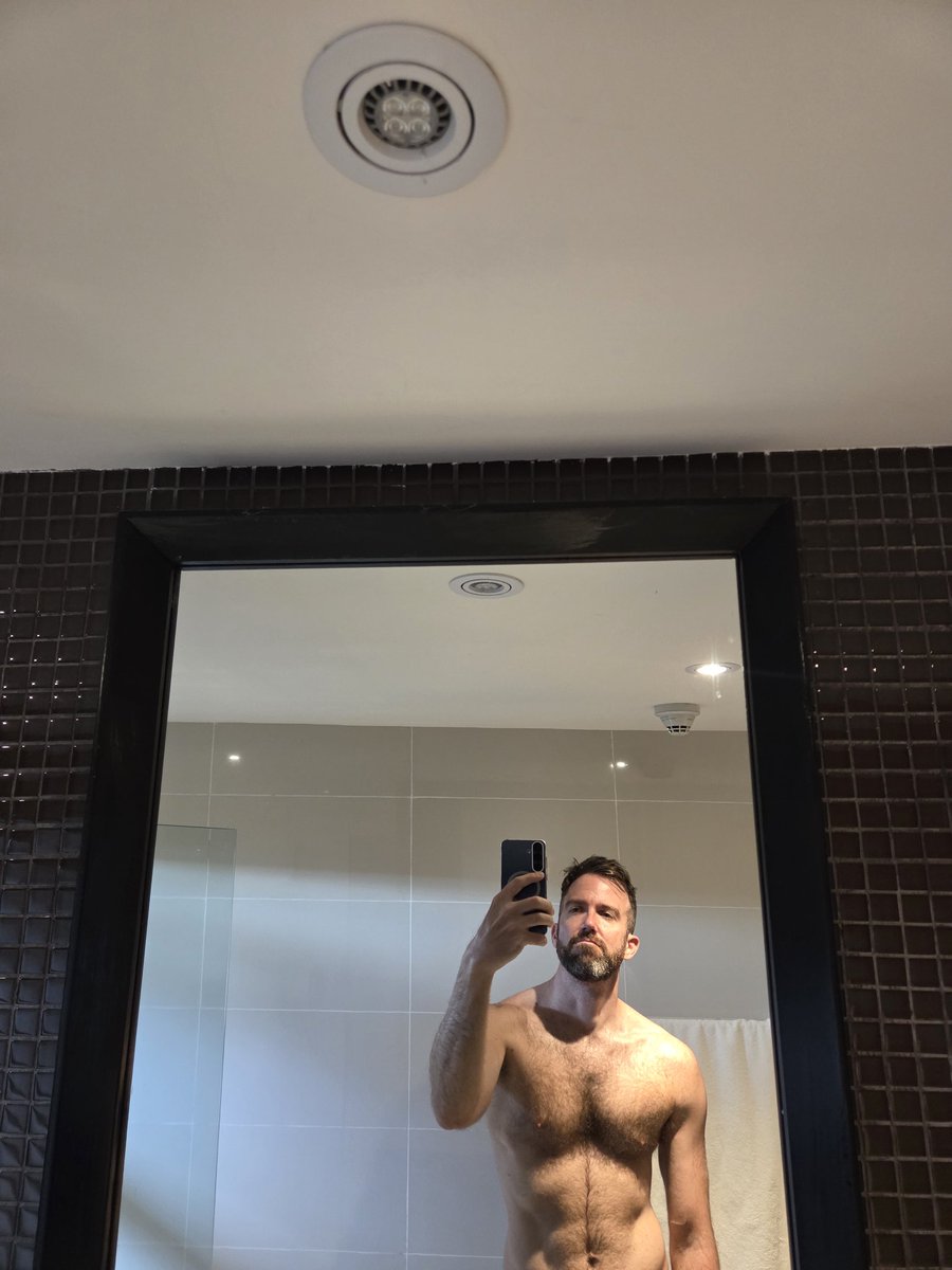 Over whale ming tweet media