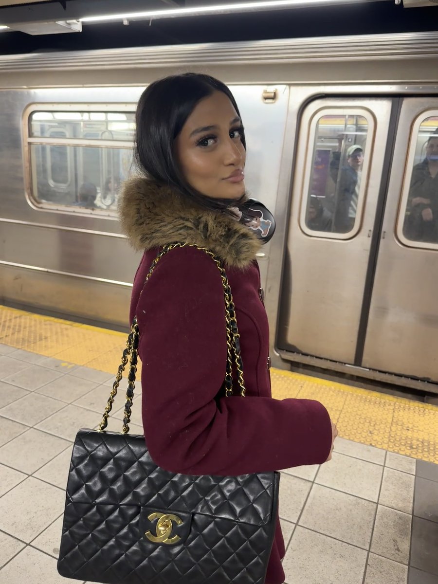 ella devi tweet media