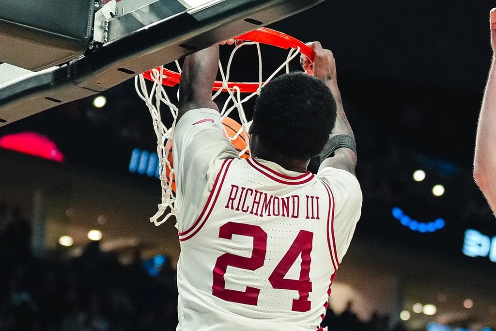 No Ceilings tweet media