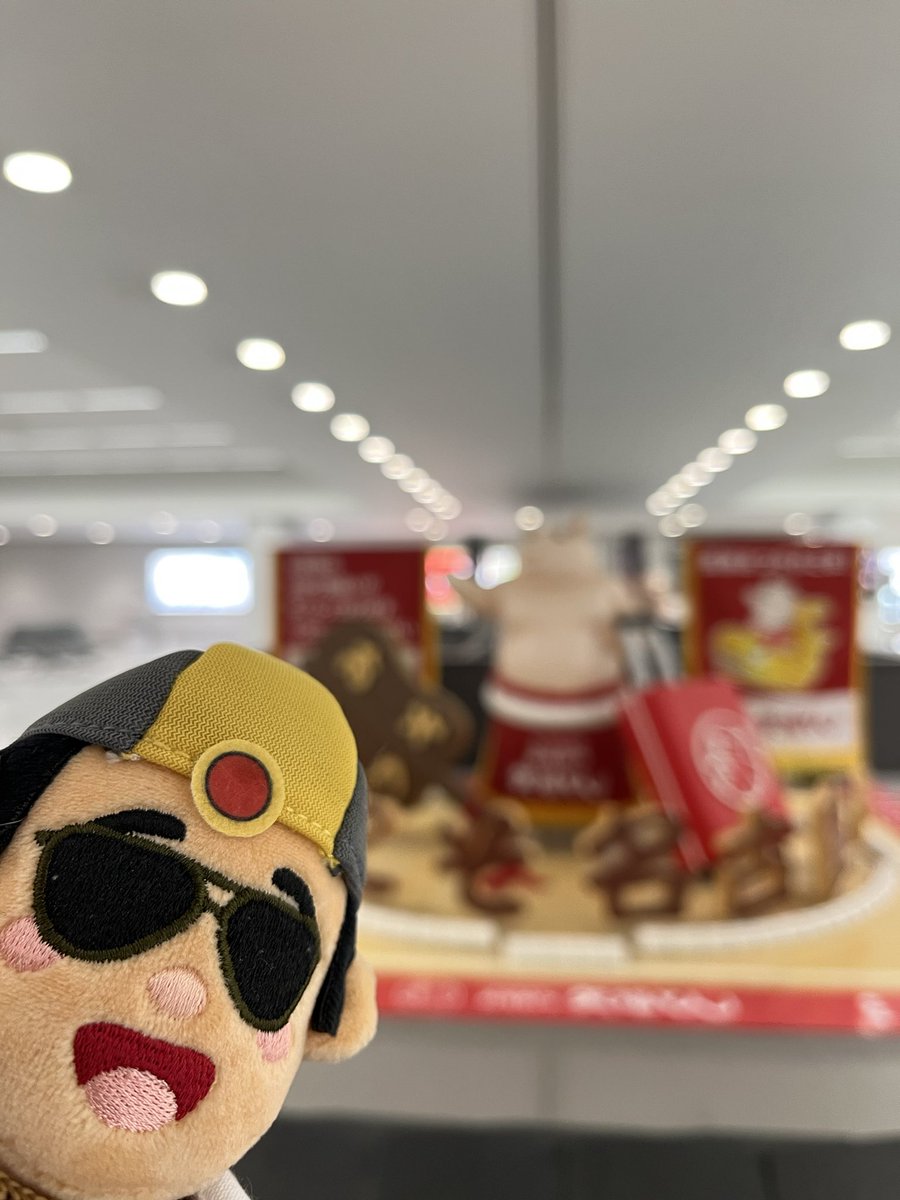 hamaco55's tweet photo. 新千歳空港→中部国際空港

🏊飛行機ではなく泳いで到着🏊

#SEAMO20thANNIVERSARYTOUR～tobecontinued～追加公演 https://t.co/UGHPgRgkay