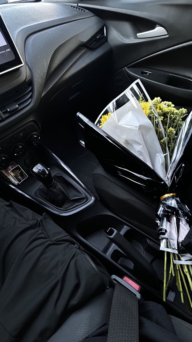 HFuangel's tweet photo. 💐 https://t.co/EPfYL6UZ9d