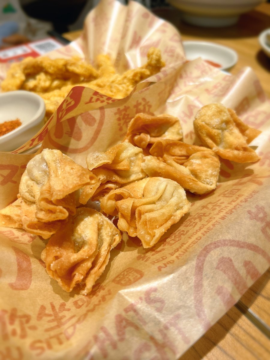 Lozhkina Laura tweet media