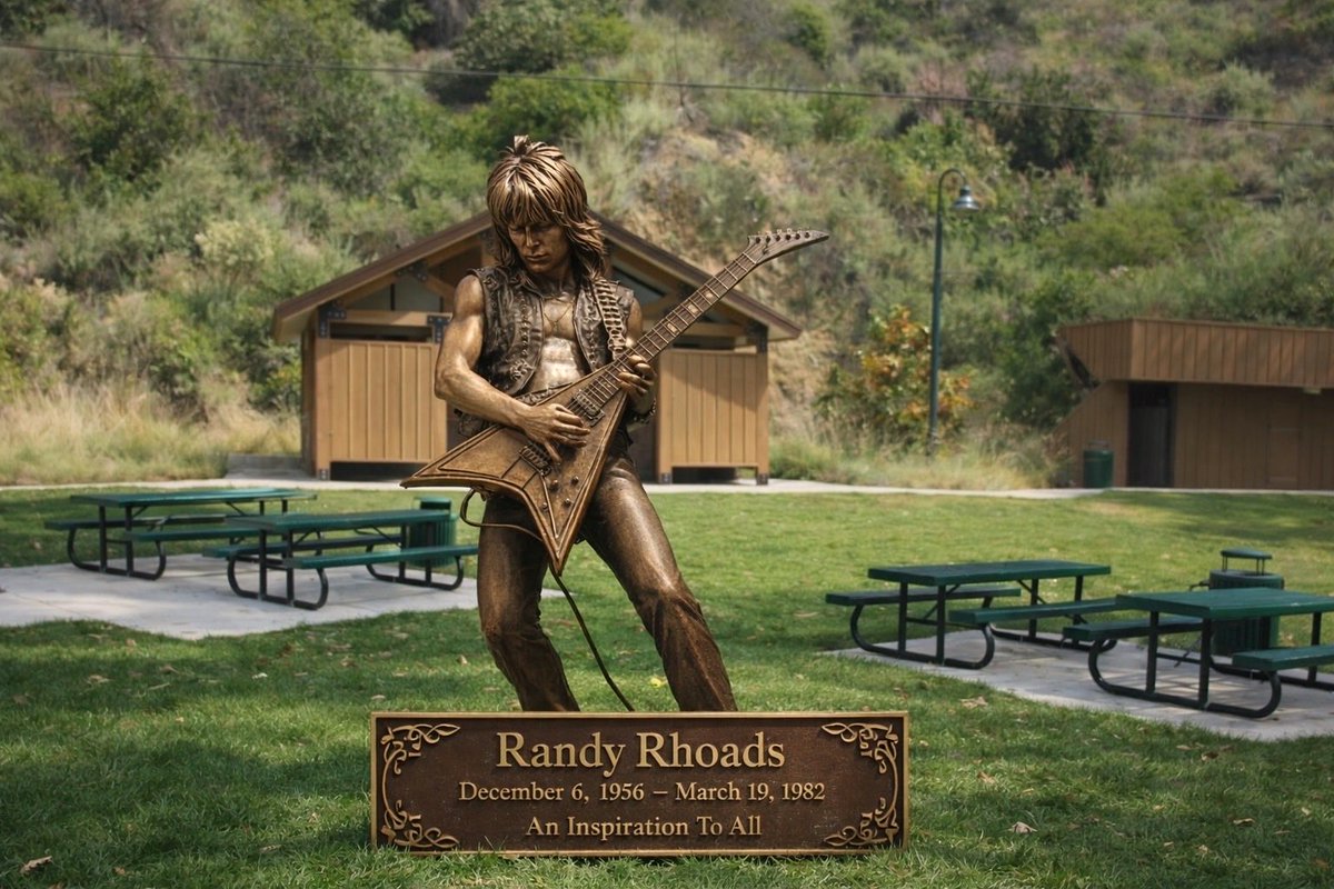 LoNero's tweet photo. We need signatures to build a #RandyRhoads memorial statue in Stough Park in his hometown of Burbank, CA. 
https://t.co/irdebjPMdg

#HonorRandyRhoads #FromBurbanktotheWorld #Ozzy #OzzyOsbourne #Burbank https://t.co/OcfhQCHzPN