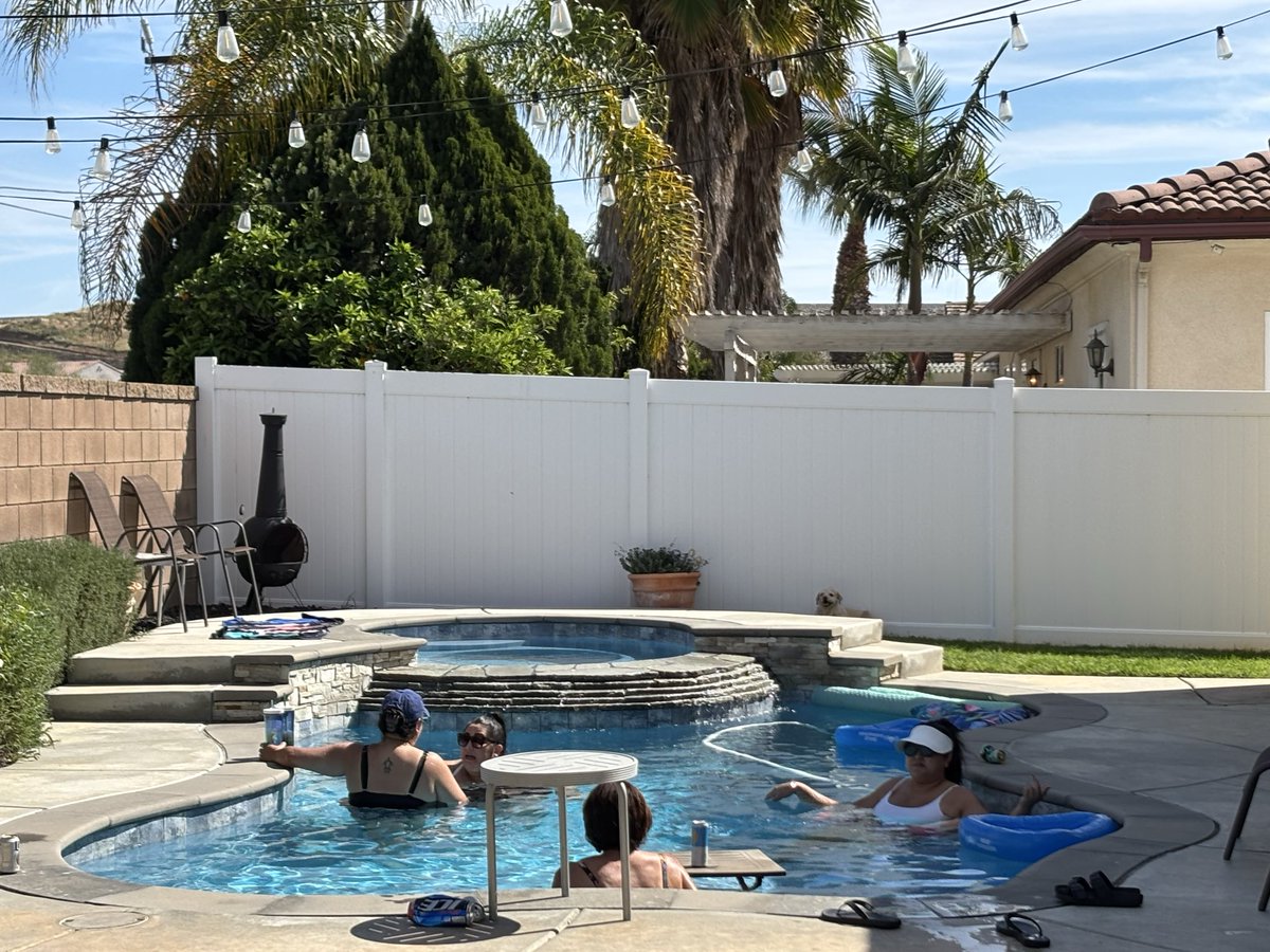 🍺L🔪 tweet media