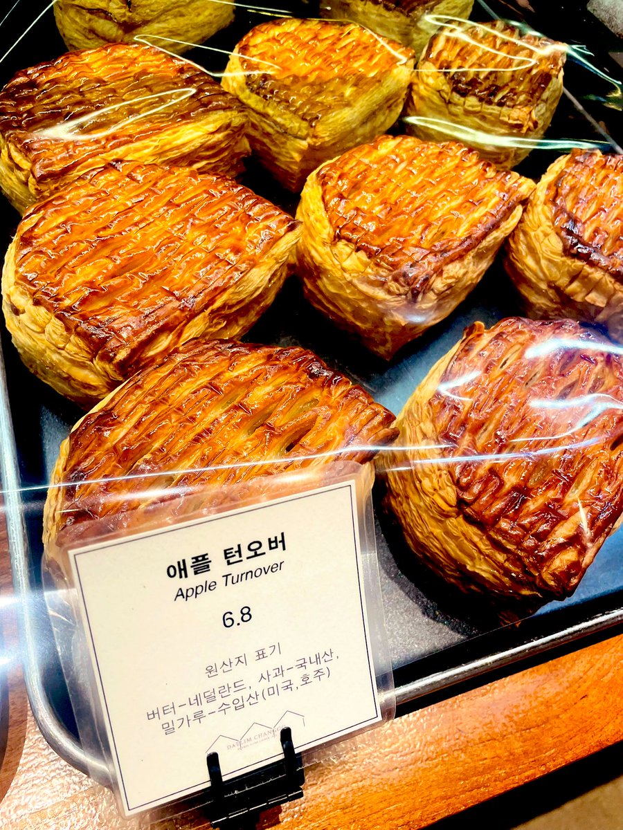 あやなん@広告代理店 tweet media