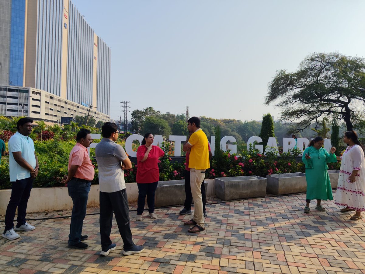MC_Cyberabad's tweet photo. Praja Palana – Pragati Pranalika | Swachh Sunday

As part of the 99 Days Action Plan, a Swachh Sunday lake cleaning drive was conducted with active community participation.

The Commissioner, Cyberabad Municipal Corporation, joined volunteers and the Deputy Commissioner in cleaning activities at Wipro Lake and Kudi Kunta Lake.

Volunteers and citizens came forward in large numbers, showing how public participation plays a key role in keeping our surroundings clean.
Lakes are important for the city’s environment and water balance, and their upkeep is a shared responsibility.

Small efforts together can make a big difference in maintaining clean and healthy public spaces.

@jayesh_ranjan @TelanganaCS @TelanganaCMO @IPRTelangana @MC_Cyberabad @GHMCOnline @GummallaSrijana @CMC_Offcl 

#Cyberabad #PrajaPalana #SwachhSunday #CleanCyberabad #TeamCyberabad