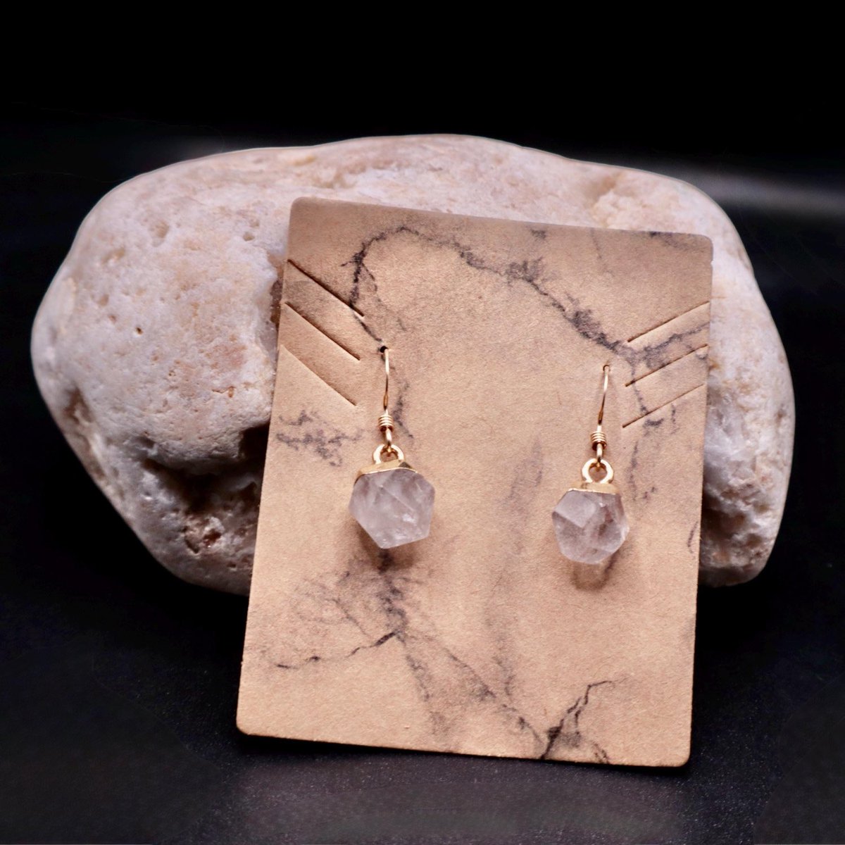 PeacefulMeKT's tweet image. Clear #QuartzEarrings @Etsy Peaceful Me Design Shop #BohoEarrings #GemstoneEarrings peacefulmedesign.etsy.com/listing/445832…