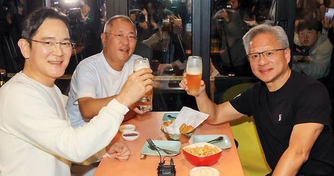 never gonna give you up tweet media