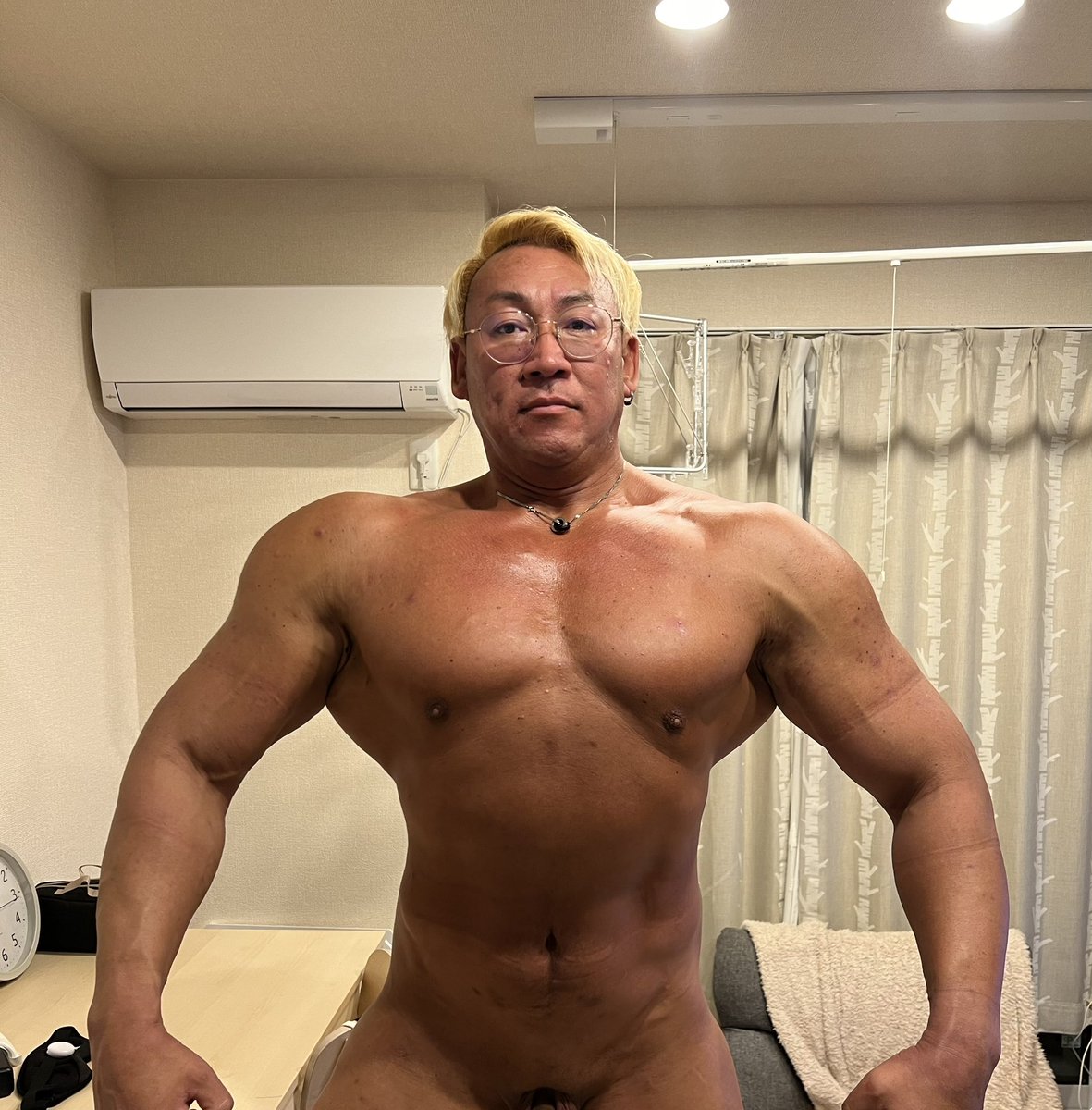アナモン tweet media